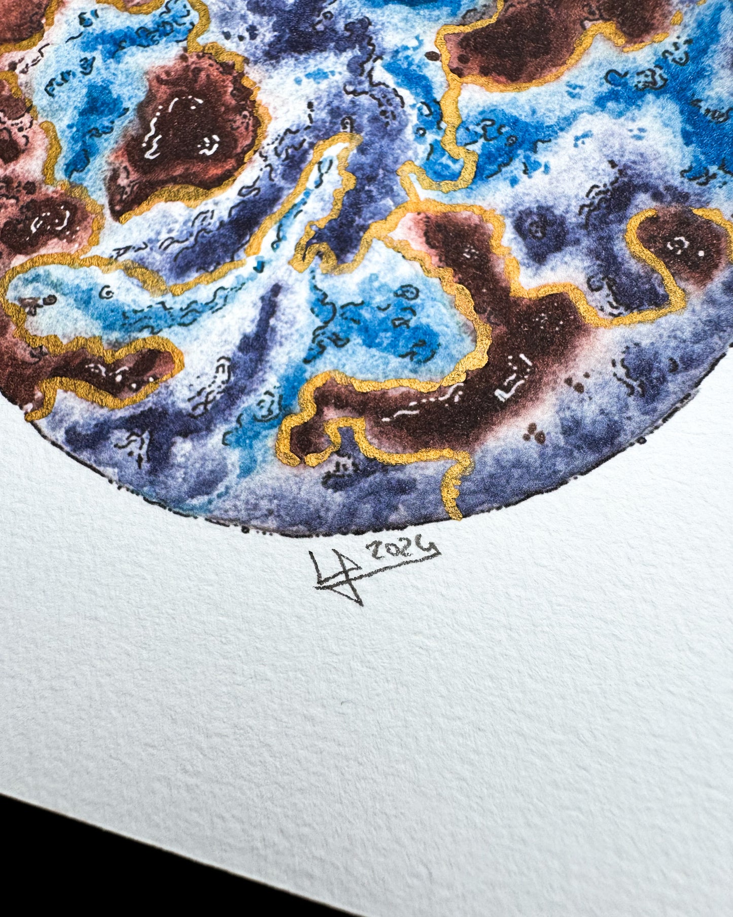Lune aux craquelures dorées | Tirage d'art